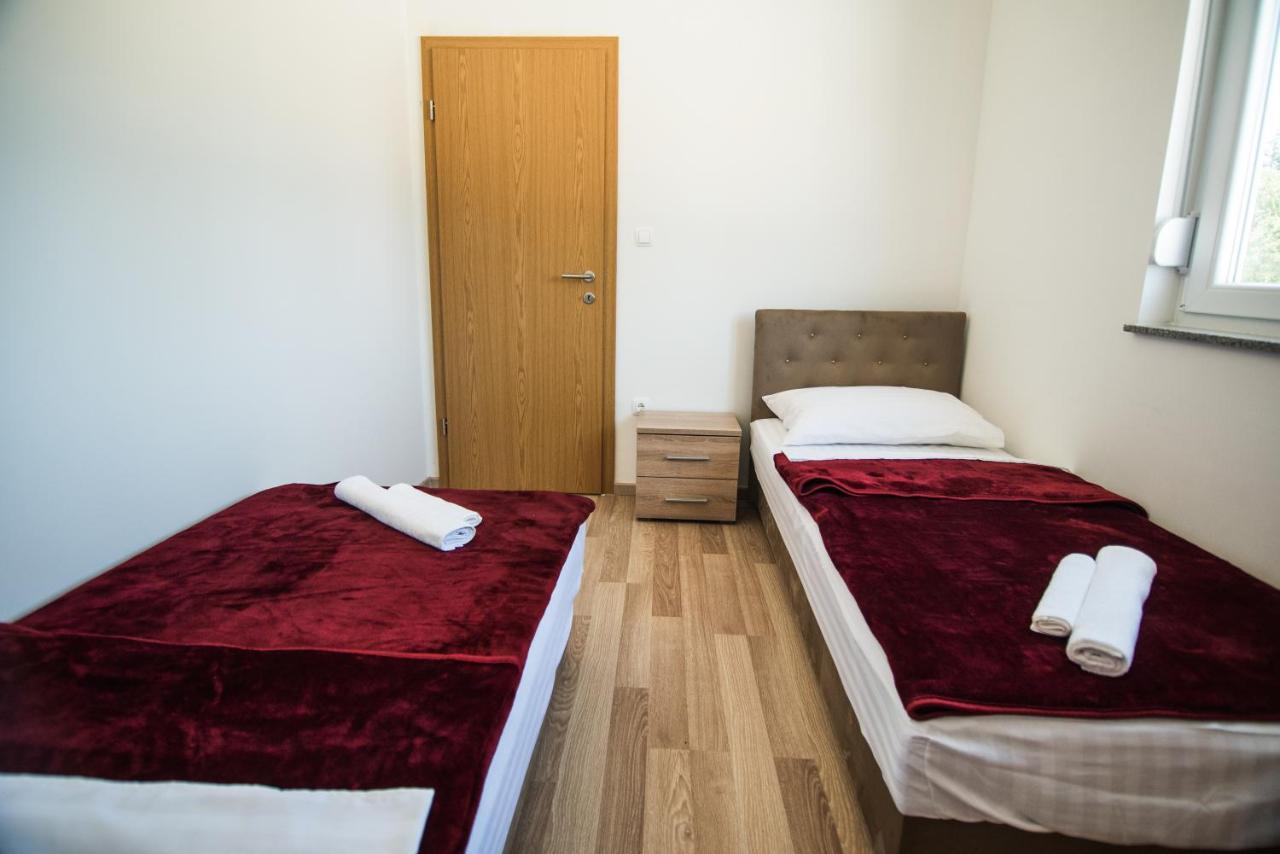 Apartments Slapovi Studenci ภายนอก รูปภาพ