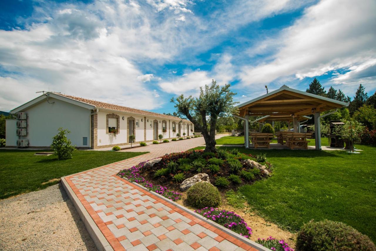Apartments Slapovi Studenci ภายนอก รูปภาพ
